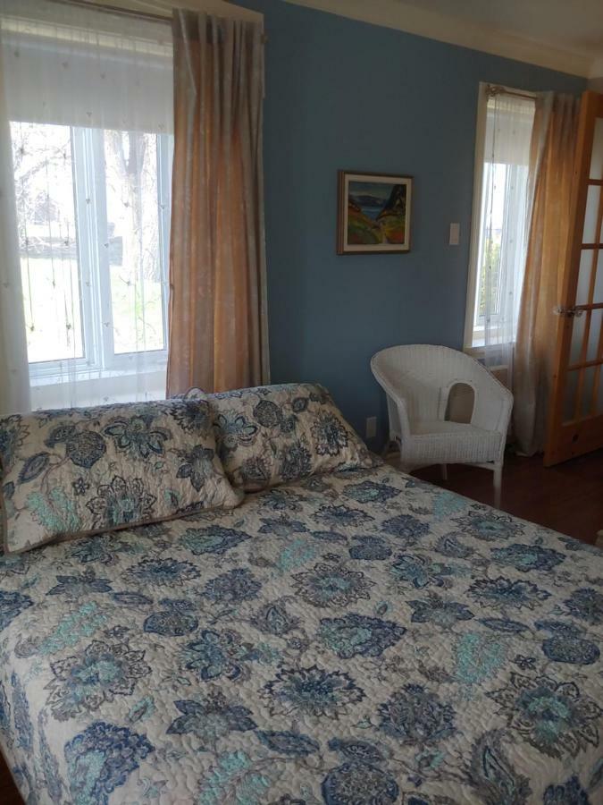 Gite Les 2 Soeurs Bed & Breakfast Roberval Exterior photo